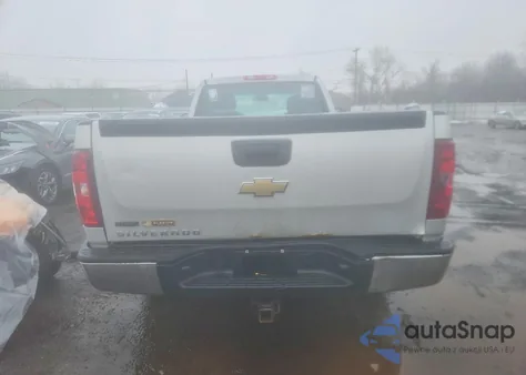 2011 Chevrolet Silverado K1500 из США, поврежденный, VIN 1GCNKPEA2BZ177495